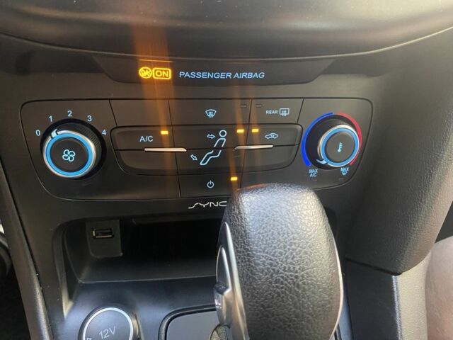 Черный Форд Фокус, объемом двигателя 0 л и пробегом 85 тыс. км за 8700 $, фото 5 на Automoto.ua