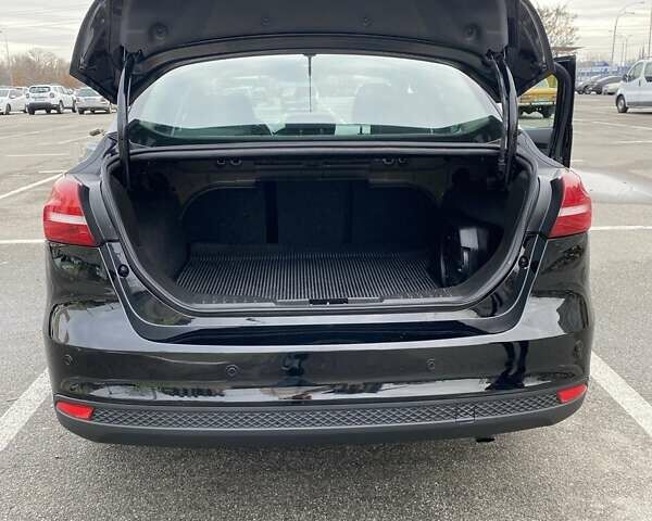 Черный Форд Фокус, объемом двигателя 2 л и пробегом 190 тыс. км за 9600 $, фото 20 на Automoto.ua