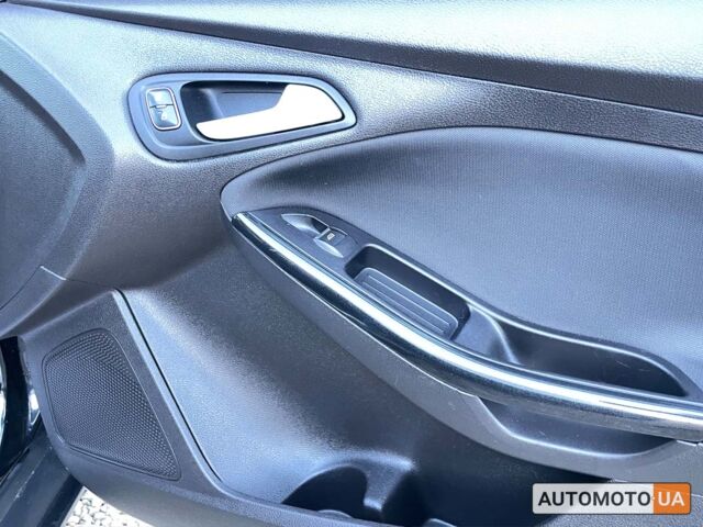 Чорний Форд Фокус, об'ємом двигуна 2 л та пробігом 76 тис. км за 10800 $, фото 19 на Automoto.ua