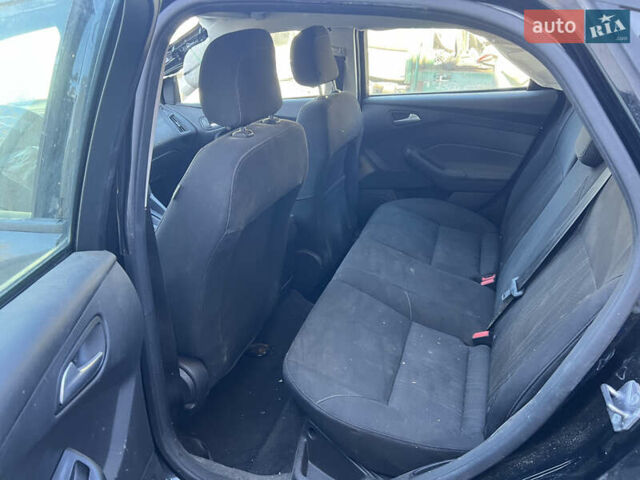 Черный Форд Фокус, объемом двигателя 2 л и пробегом 70 тыс. км за 5250 $, фото 9 на Automoto.ua
