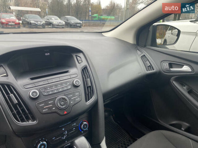 Черный Форд Фокус, объемом двигателя 2 л и пробегом 32 тыс. км за 11000 $, фото 3 на Automoto.ua