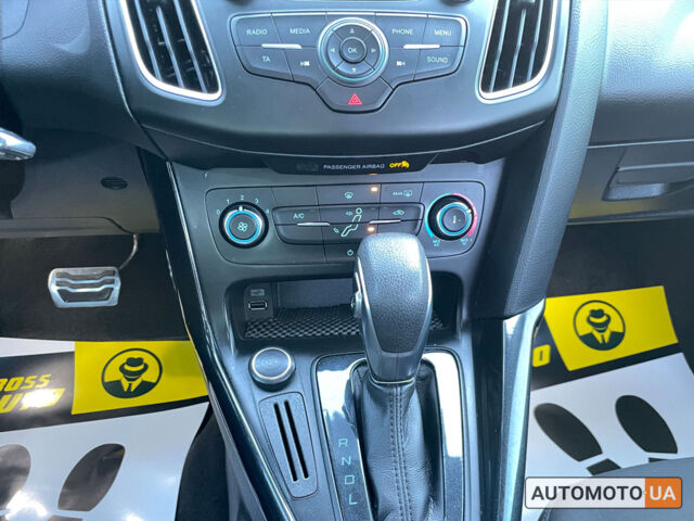 Чорний Форд Фокус, об'ємом двигуна 2 л та пробігом 76 тис. км за 10800 $, фото 15 на Automoto.ua