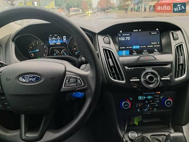 Чорний Форд Фокус, об'ємом двигуна 2 л та пробігом 95 тис. км за 9480 $, фото 22 на Automoto.ua