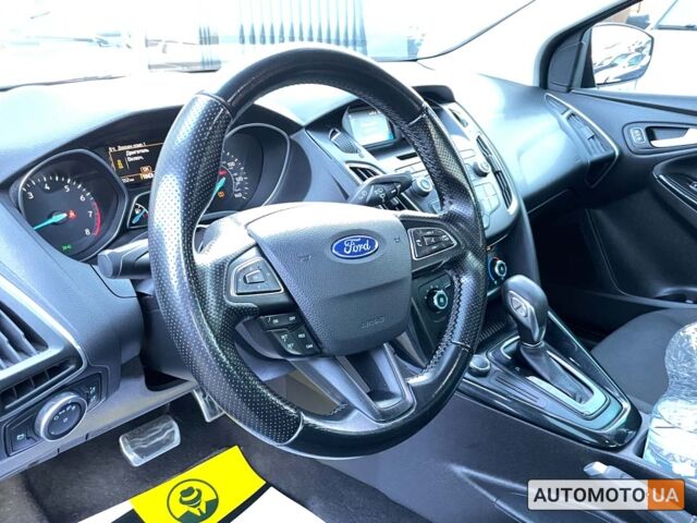 Чорний Форд Фокус, об'ємом двигуна 2 л та пробігом 76 тис. км за 10800 $, фото 9 на Automoto.ua