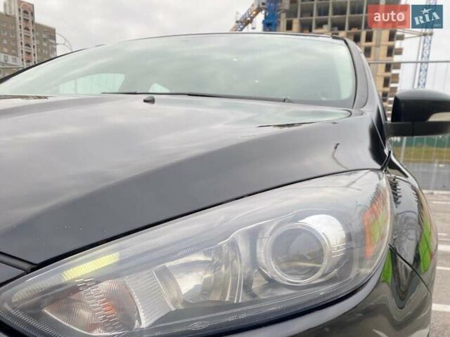 Черный Форд Фокус, объемом двигателя 2 л и пробегом 190 тыс. км за 9600 $, фото 4 на Automoto.ua