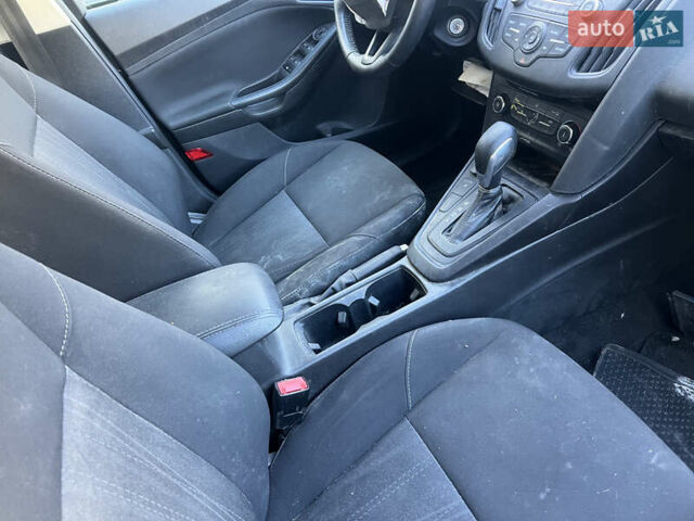 Черный Форд Фокус, объемом двигателя 2 л и пробегом 70 тыс. км за 5250 $, фото 5 на Automoto.ua