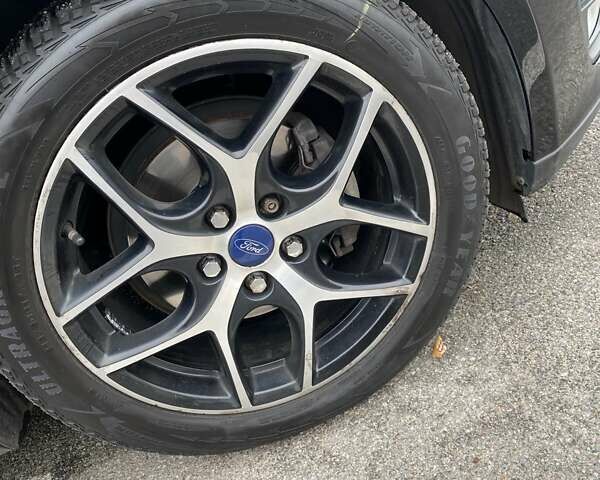 Черный Форд Фокус, объемом двигателя 2 л и пробегом 190 тыс. км за 9600 $, фото 3 на Automoto.ua