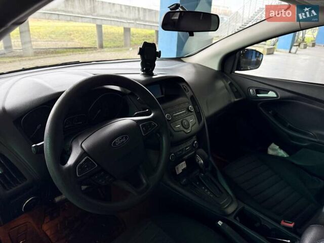 Чорний Форд Фокус, об'ємом двигуна 2 л та пробігом 63 тис. км за 10000 $, фото 4 на Automoto.ua