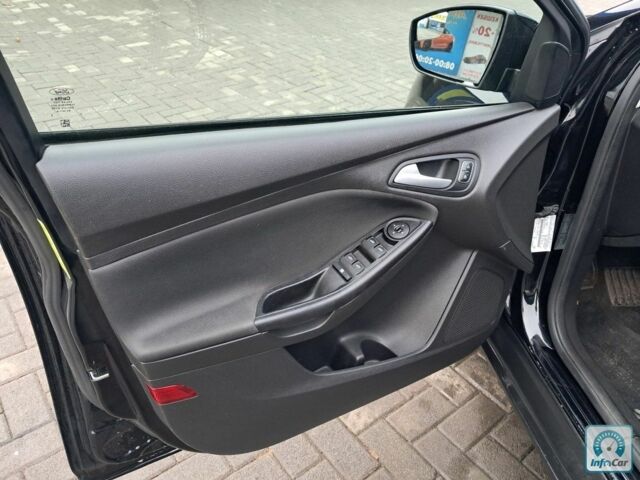 Черный Форд Фокус, объемом двигателя 1 л и пробегом 125 тыс. км за 9999 $, фото 9 на Automoto.ua