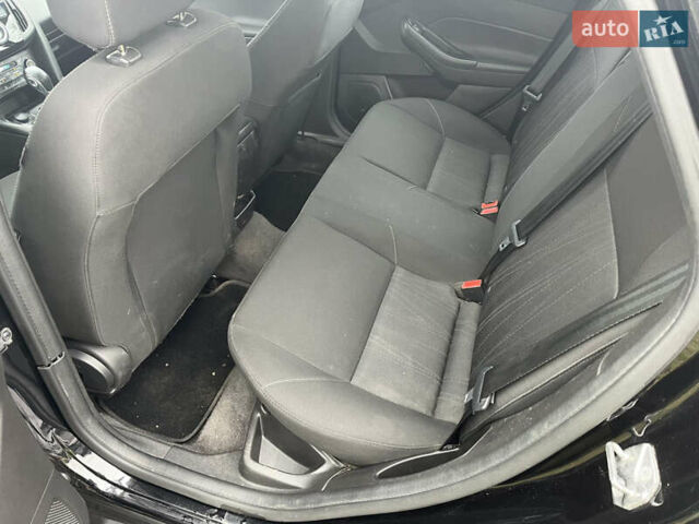 Чорний Форд Фокус, об'ємом двигуна 2 л та пробігом 206 тис. км за 7000 $, фото 6 на Automoto.ua