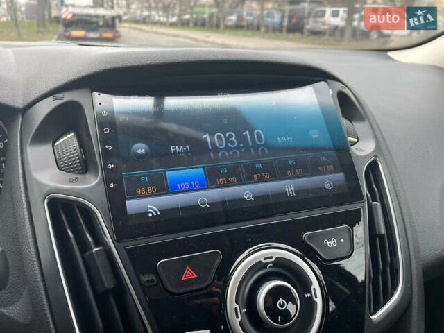 Чорний Форд Фокус, об'ємом двигуна 2 л та пробігом 206 тис. км за 7000 $, фото 9 на Automoto.ua