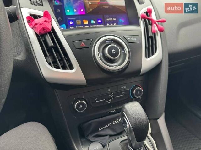 Чорний Форд Фокус, об'ємом двигуна 2 л та пробігом 196 тис. км за 6500 $, фото 9 на Automoto.ua