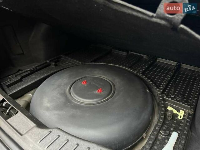 Черный Форд Фокус, объемом двигателя 2 л и пробегом 99 тыс. км за 8500 $, фото 15 на Automoto.ua