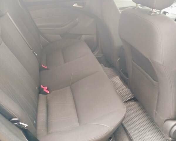 Черный Форд Фокус, объемом двигателя 2 л и пробегом 170 тыс. км за 8199 $, фото 2 на Automoto.ua