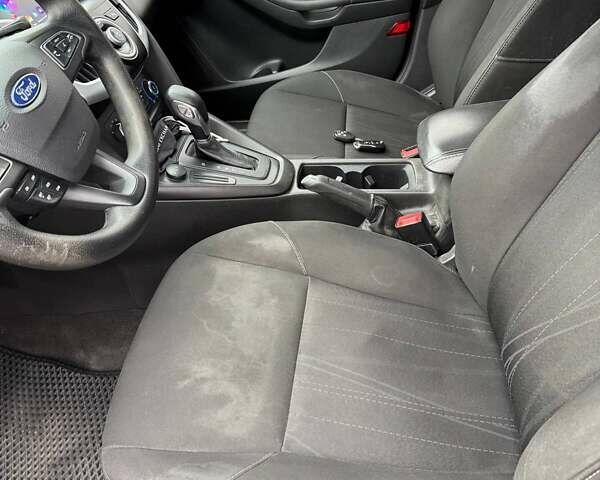 Чорний Форд Фокус, об'ємом двигуна 2 л та пробігом 196 тис. км за 6500 $, фото 28 на Automoto.ua