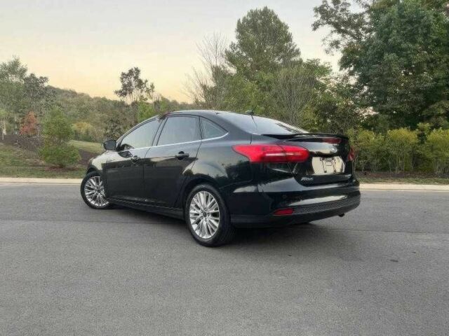 Черный Форд Фокус, объемом двигателя 2 л и пробегом 89 тыс. км за 3500 $, фото 2 на Automoto.ua