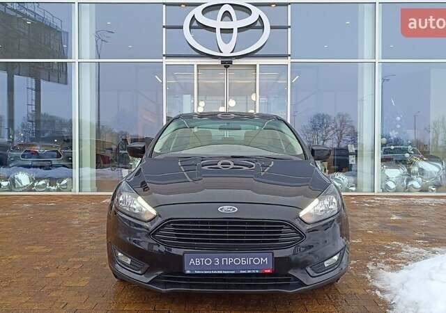 Черный Форд Фокус, объемом двигателя 1 л и пробегом 70 тыс. км за 8618 $, фото 4 на Automoto.ua