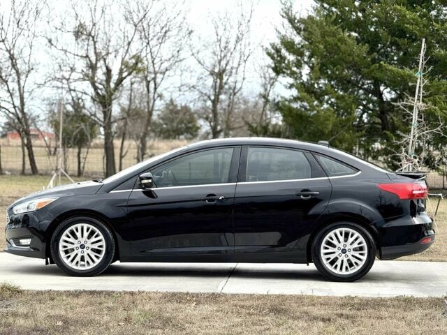 Черный Форд Фокус, объемом двигателя 2 л и пробегом 38 тыс. км за 1700 $, фото 3 на Automoto.ua