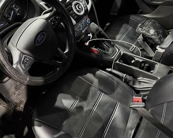 Чорний Форд Фокус, об'ємом двигуна 2 л та пробігом 60 тис. км за 10750 $, фото 7 на Automoto.ua