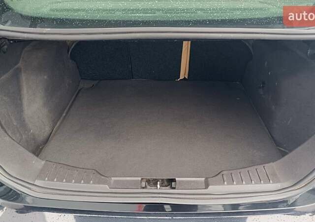 Черный Форд Фокус, объемом двигателя 1 л и пробегом 70 тыс. км за 8618 $, фото 9 на Automoto.ua