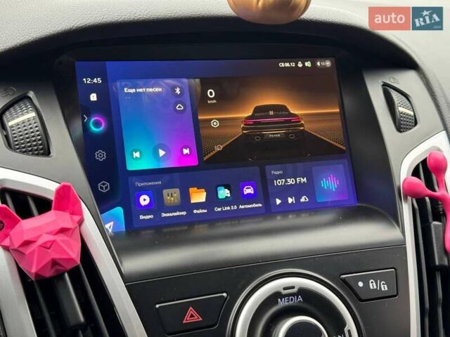 Чорний Форд Фокус, об'ємом двигуна 2 л та пробігом 196 тис. км за 6500 $, фото 24 на Automoto.ua