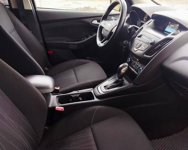 Черный Форд Фокус, объемом двигателя 2 л и пробегом 170 тыс. км за 8199 $, фото 1 на Automoto.ua