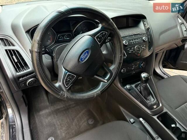 Черный Форд Фокус, объемом двигателя 2 л и пробегом 99 тыс. км за 8500 $, фото 6 на Automoto.ua