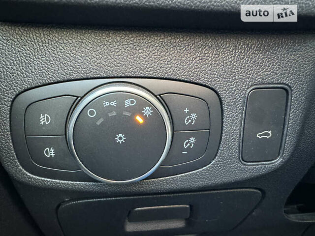 Черный Форд Фокус, объемом двигателя 1 л и пробегом 62 тыс. км за 15900 $, фото 15 на Automoto.ua