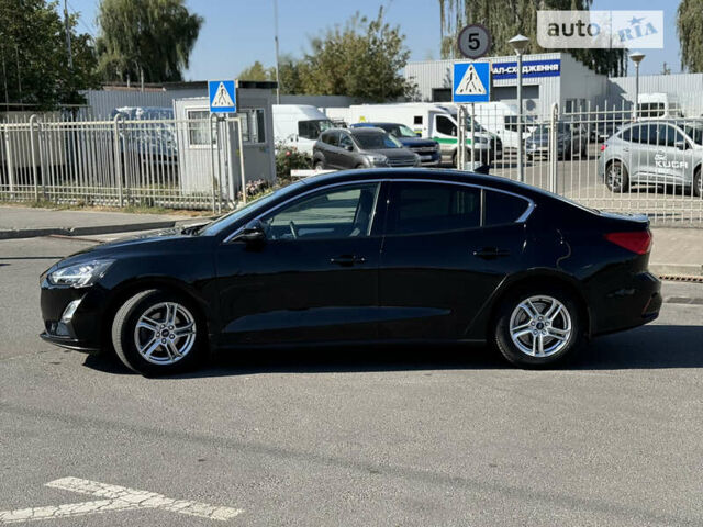 Черный Форд Фокус, объемом двигателя 1 л и пробегом 62 тыс. км за 15900 $, фото 3 на Automoto.ua