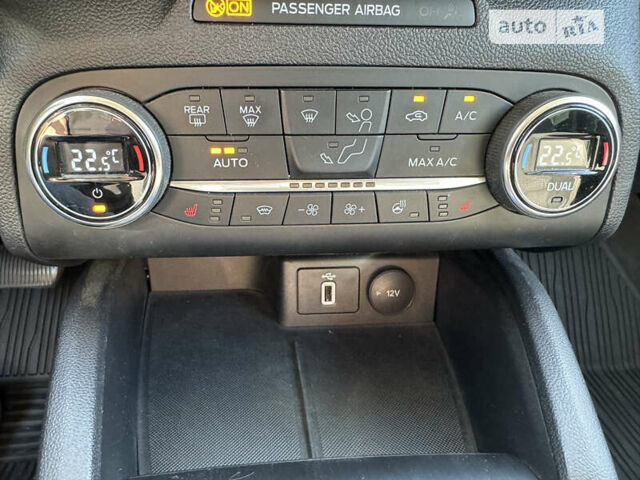 Черный Форд Фокус, объемом двигателя 1 л и пробегом 62 тыс. км за 15900 $, фото 22 на Automoto.ua