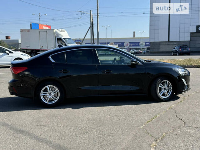 Черный Форд Фокус, объемом двигателя 1 л и пробегом 62 тыс. км за 15900 $, фото 7 на Automoto.ua