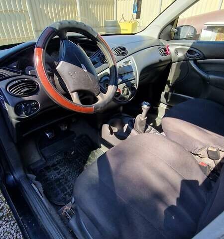 Черный Форд Фокус, объемом двигателя 1.6 л и пробегом 500 тыс. км за 2300 $, фото 6 на Automoto.ua