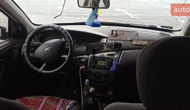 Чорний Форд Фокус, об'ємом двигуна 1.8 л та пробігом 313 тис. км за 2500 $, фото 2 на Automoto.ua