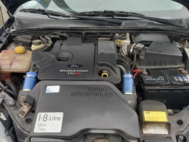 Чорний Форд Фокус, об'ємом двигуна 2 л та пробігом 180 тис. км за 3300 $, фото 4 на Automoto.ua