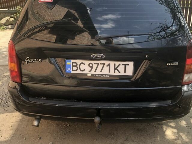 Черный Форд Фокус, объемом двигателя 1.8 л и пробегом 460 тыс. км за 3400 $, фото 3 на Automoto.ua