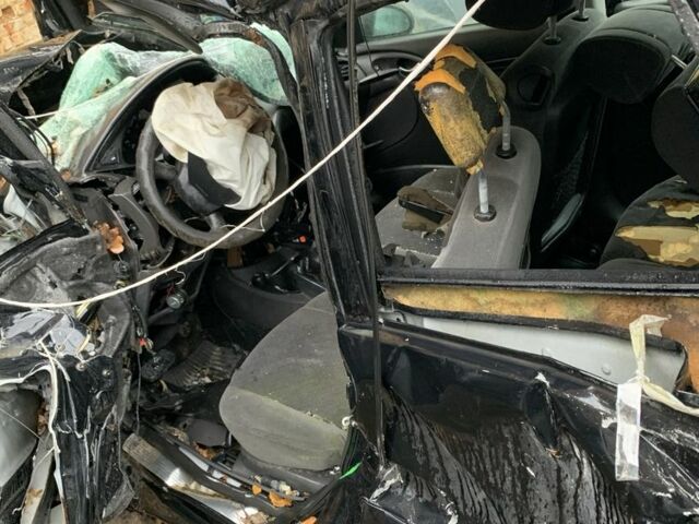 Черный Форд Фокус, объемом двигателя 1.8 л и пробегом 300 тыс. км за 400 $, фото 3 на Automoto.ua