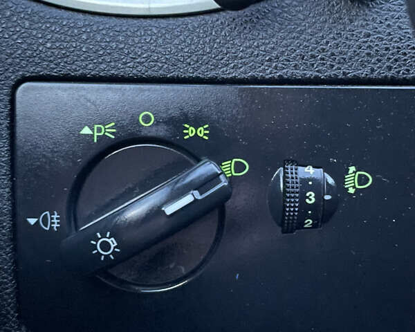 Чорний Форд Фокус, об'ємом двигуна 1.6 л та пробігом 294 тис. км за 4300 $, фото 40 на Automoto.ua