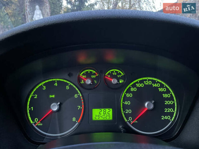 Чорний Форд Фокус, об'ємом двигуна 1.6 л та пробігом 294 тис. км за 4300 $, фото 38 на Automoto.ua