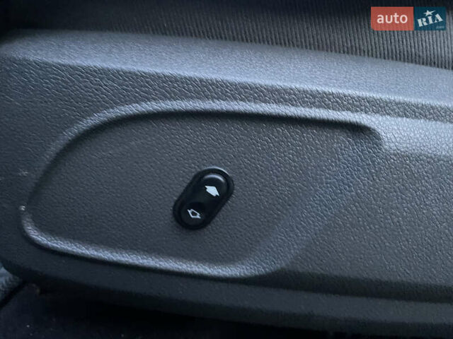 Чорний Форд Фокус, об'ємом двигуна 1.6 л та пробігом 294 тис. км за 4300 $, фото 33 на Automoto.ua
