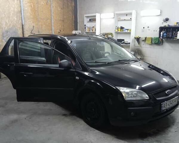 Черный Форд Фокус, объемом двигателя 1.6 л и пробегом 352 тыс. км за 4550 $, фото 1 на Automoto.ua
