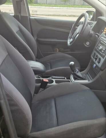 Черный Форд Фокус, объемом двигателя 1.6 л и пробегом 286 тыс. км за 4550 $, фото 7 на Automoto.ua