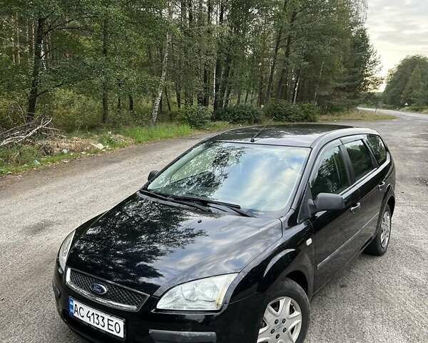 Черный Форд Фокус, объемом двигателя 1.6 л и пробегом 260 тыс. км за 3800 $, фото 7 на Automoto.ua