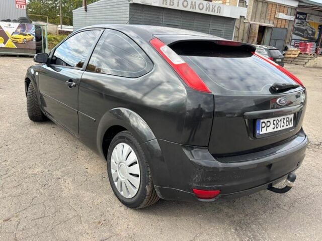 Черный Форд Фокус, объемом двигателя 2 л и пробегом 294 тыс. км за 1850 $, фото 6 на Automoto.ua