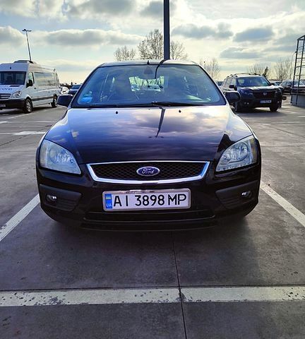 Черный Форд Фокус, объемом двигателя 1.6 л и пробегом 248 тыс. км за 3790 $, фото 4 на Automoto.ua