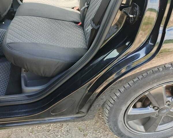 Черный Форд Фокус, объемом двигателя 1.6 л и пробегом 231 тыс. км за 4700 $, фото 27 на Automoto.ua