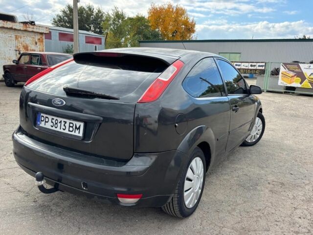 Черный Форд Фокус, объемом двигателя 2 л и пробегом 294 тыс. км за 1850 $, фото 4 на Automoto.ua