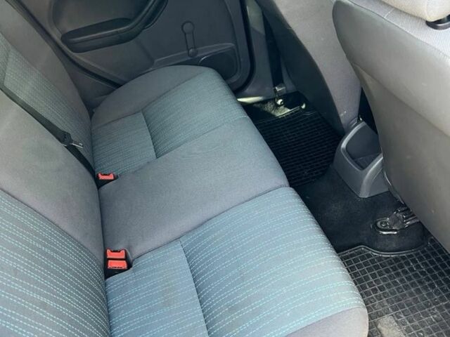 Черный Форд Фокус, объемом двигателя 1.6 л и пробегом 250 тыс. км за 5000 $, фото 8 на Automoto.ua