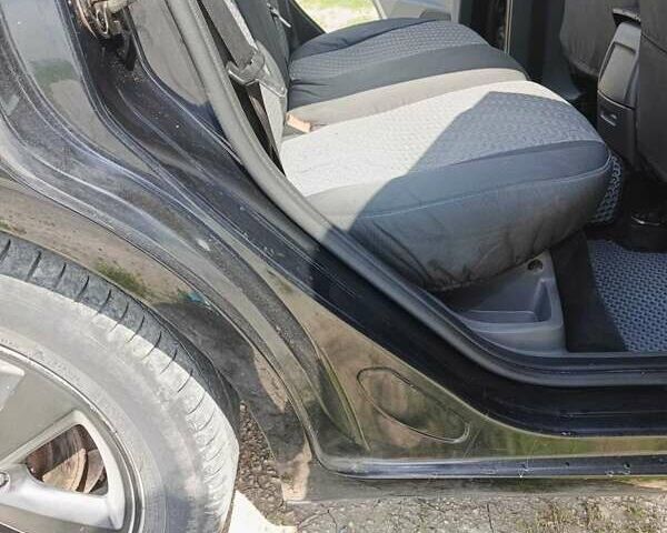 Черный Форд Фокус, объемом двигателя 1.6 л и пробегом 231 тыс. км за 4700 $, фото 26 на Automoto.ua