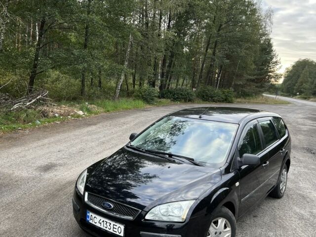 Черный Форд Фокус, объемом двигателя 1.6 л и пробегом 260 тыс. км за 3800 $, фото 7 на Automoto.ua