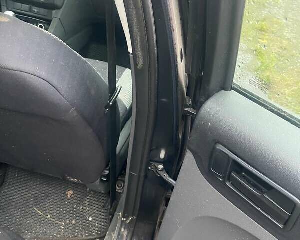 Чорний Форд Фокус, об'ємом двигуна 1.6 л та пробігом 220 тис. км за 1500 $, фото 7 на Automoto.ua